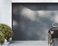 Brama Belado z zewnątrz